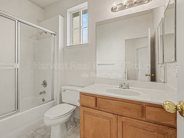 1991 Gresham Dr — Photo 14