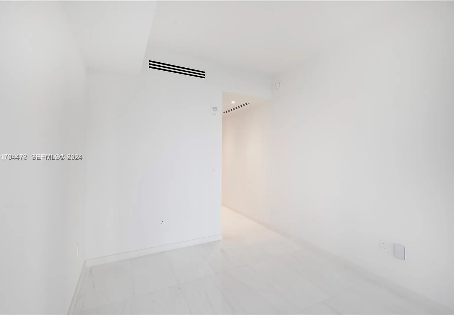 2 bed, $16,000 — Photo 2
