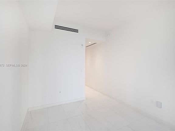 2nd image of 300 Biscayne Boulevard Way #503