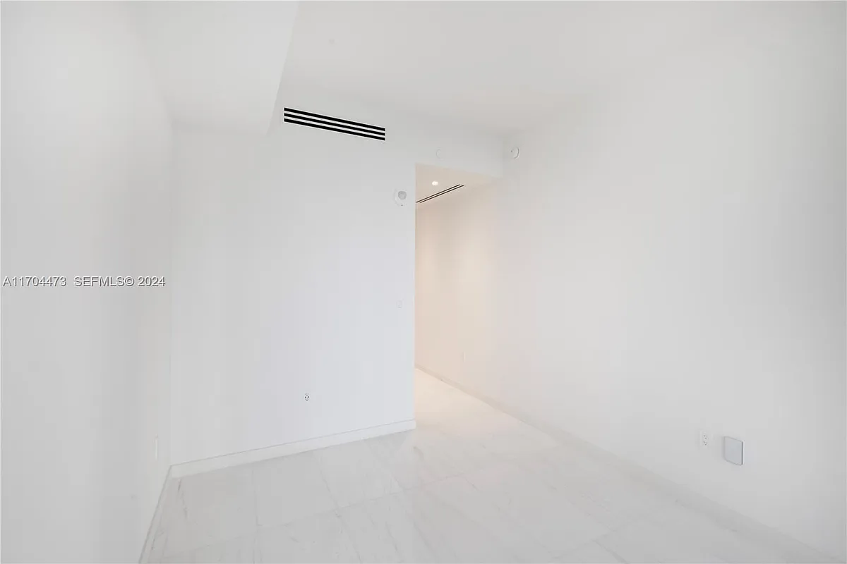 Building Photo - 300 Biscayne Boulevard Way #503