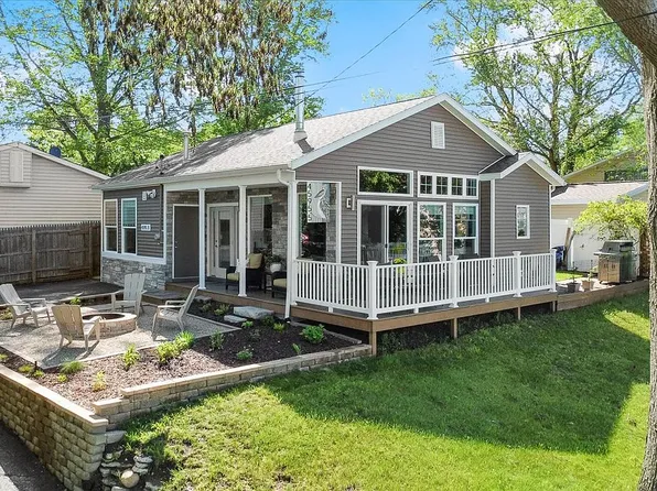 4595.5 E Shore Dr, Caledonia, MI 49316