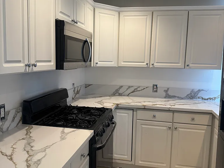 919 Cherokee Ln — Photo 13