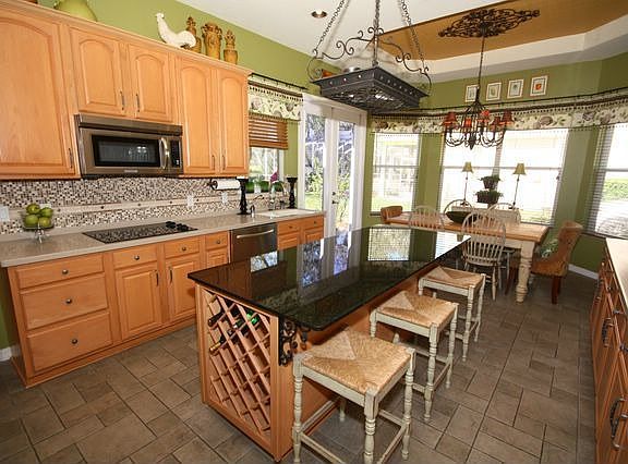 2nd image of 5805 Thoreau Pl