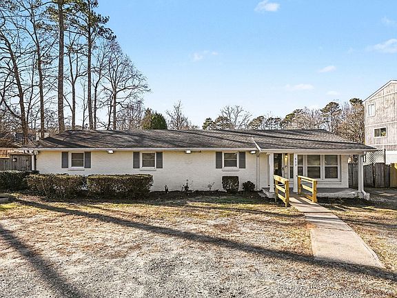 2nd image of 512 Bashford Rd