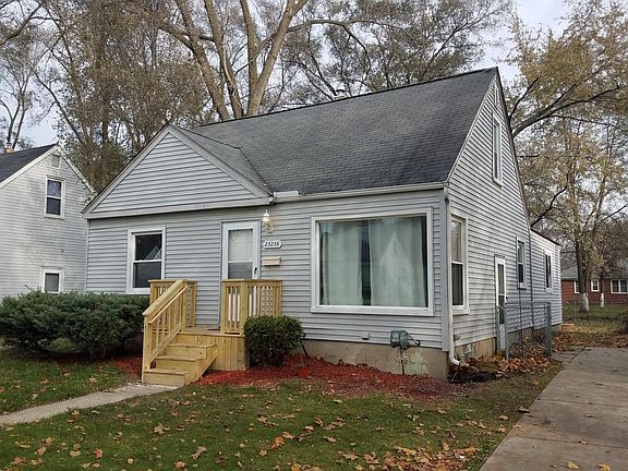 2nd image of 23236 Rosewood Ave
