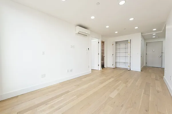 Rented by Compass | media 17