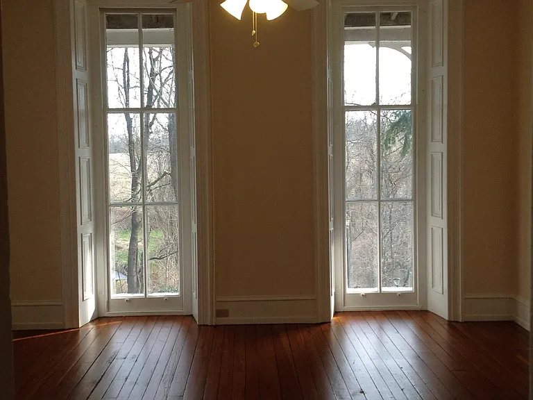 275 Mill Ln #4 — Photo 3