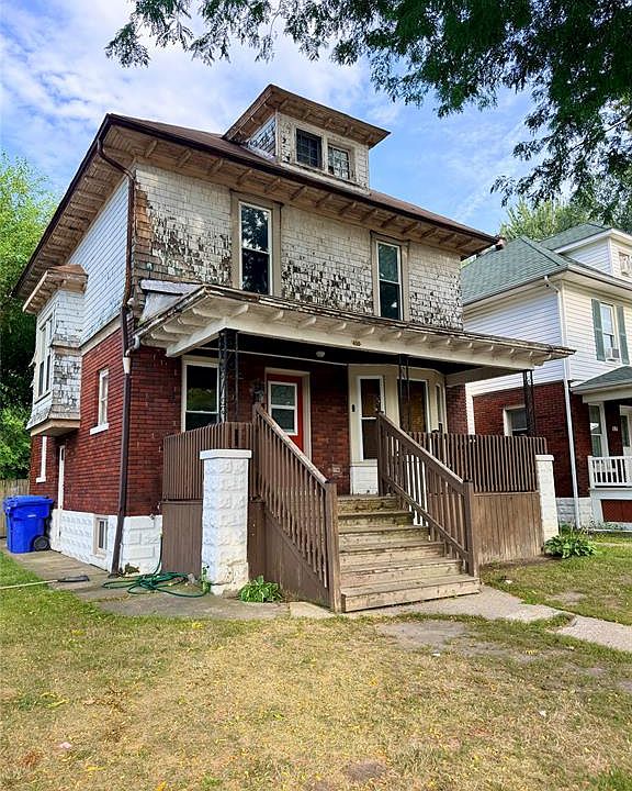 1st image of 490 Crawford Ave