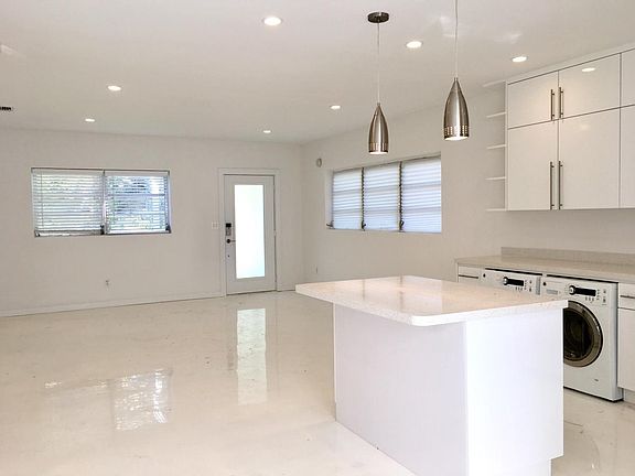 5th image of 8241 NE 9th Ave