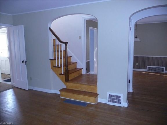 3rd image of 15031 Rosemary Ave