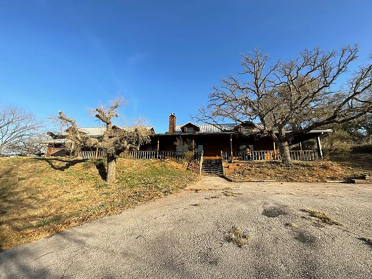 103 Beach Dr — Photo 25