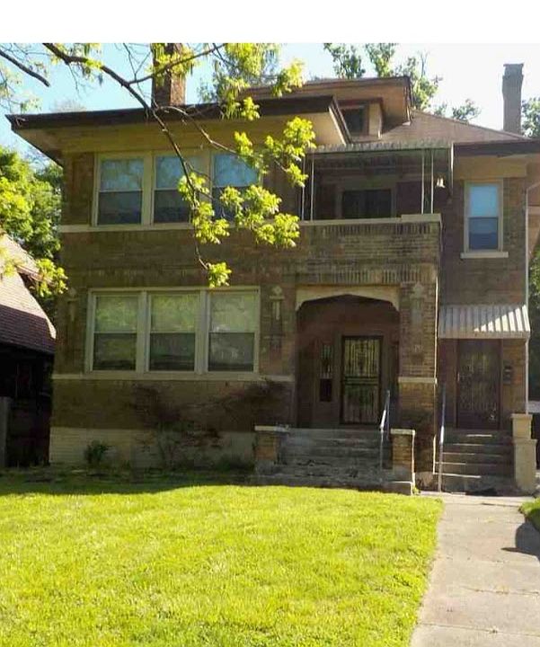 1st image of 768 E Mitchell Ave