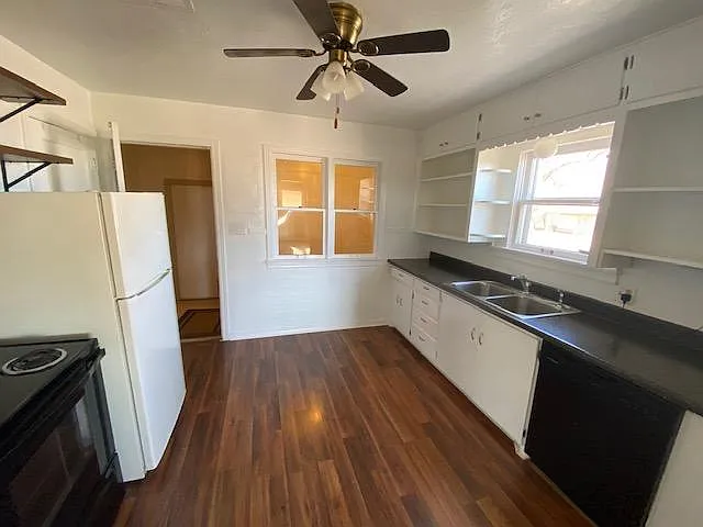 5522 W Willow Rd — Photo 5