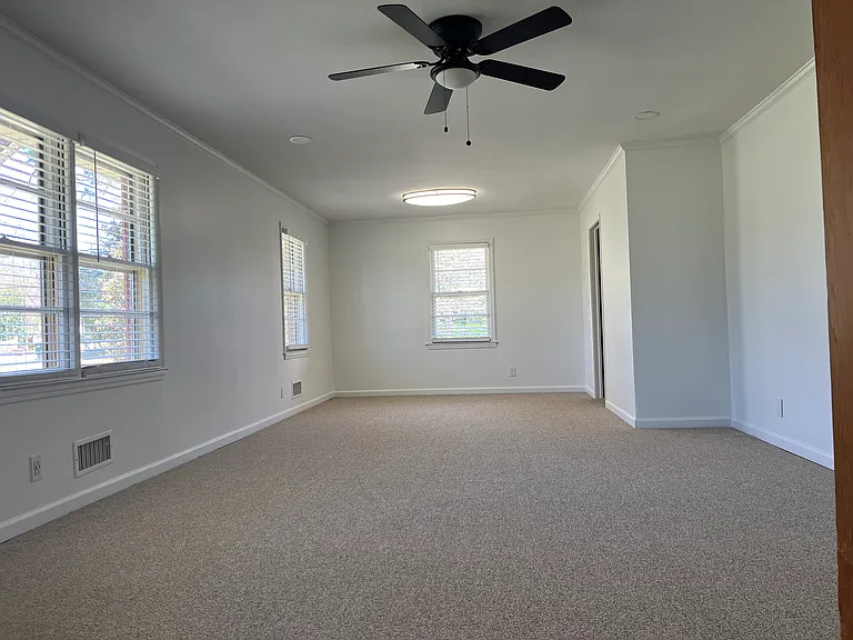 113 Geneva St — Photo 2