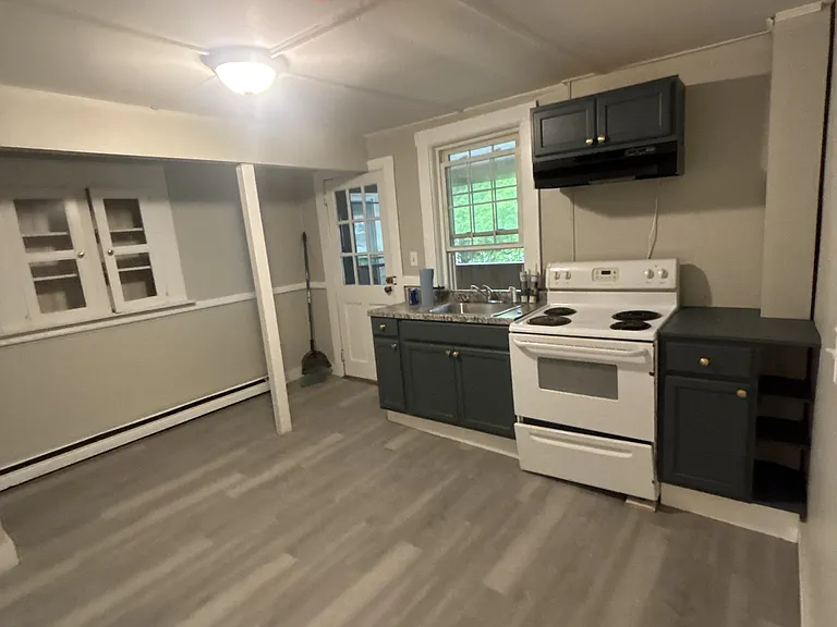 105 Main St #7 — Photo 9