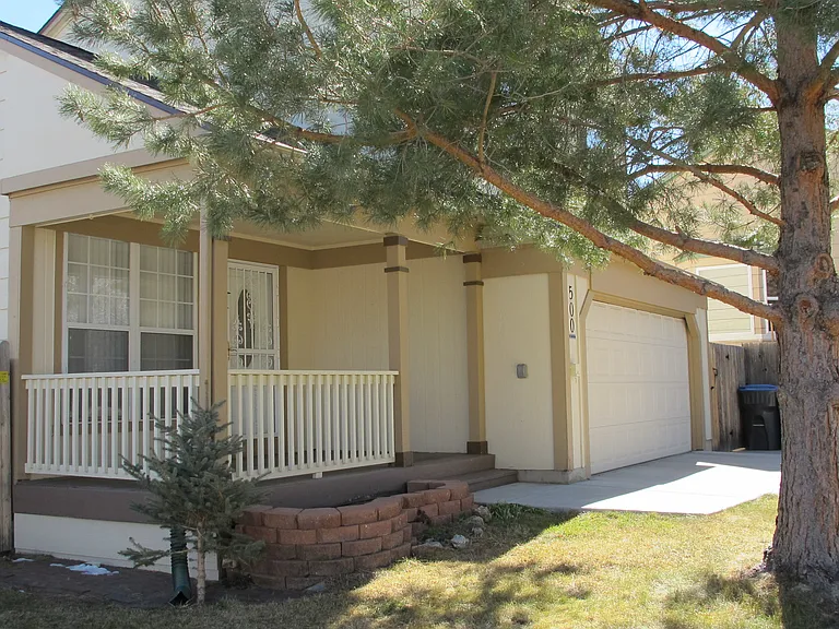 500 Entrada Dr — Photo 2