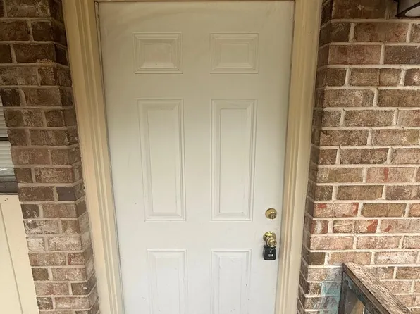 211 Rue Royale, 211 Rue Royale APT D, Lafayette, LA 70507