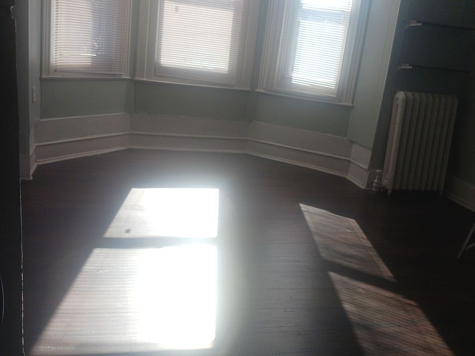 1st image of 1247 W Westmoreland St Floor 2