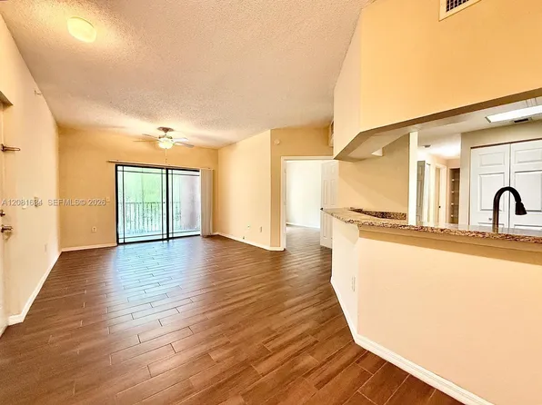3023 Alcazar Pl APT 201, Palm Beach Gardens, FL 33410