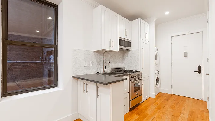 Rented by Nooklyn NYC LLC | media 40