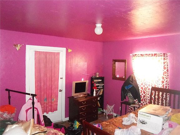 5th image of 2816 Kingsford Ave