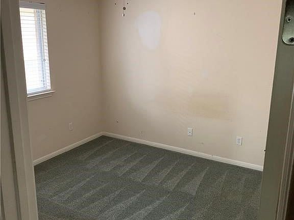 3rd image of 4193 Fairmeadow Dr