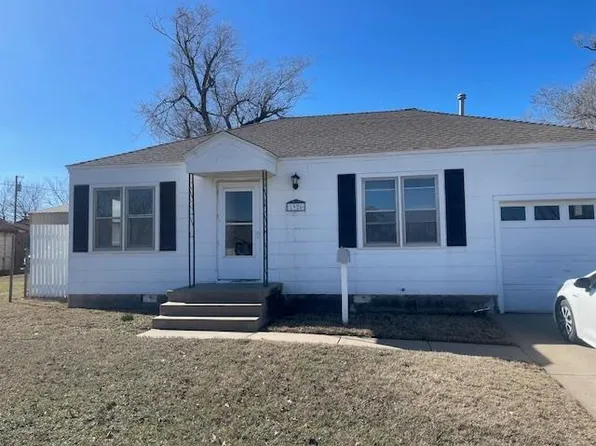 1926 N 5th St, Ponca City, OK 74601