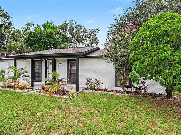 2nd image of 8253 GREENLEAF CIRCLE