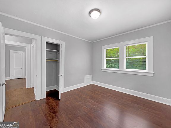 4th image of 2794 Lake Harbin Rd