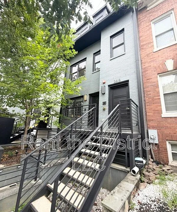 2615 University Pl NW #3