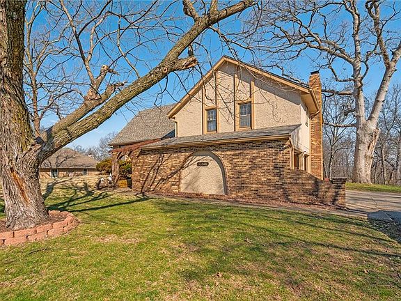 2nd image of 12326 Pinehurst Dr