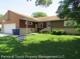 1908 7th St S, Moorhead, MN 56560