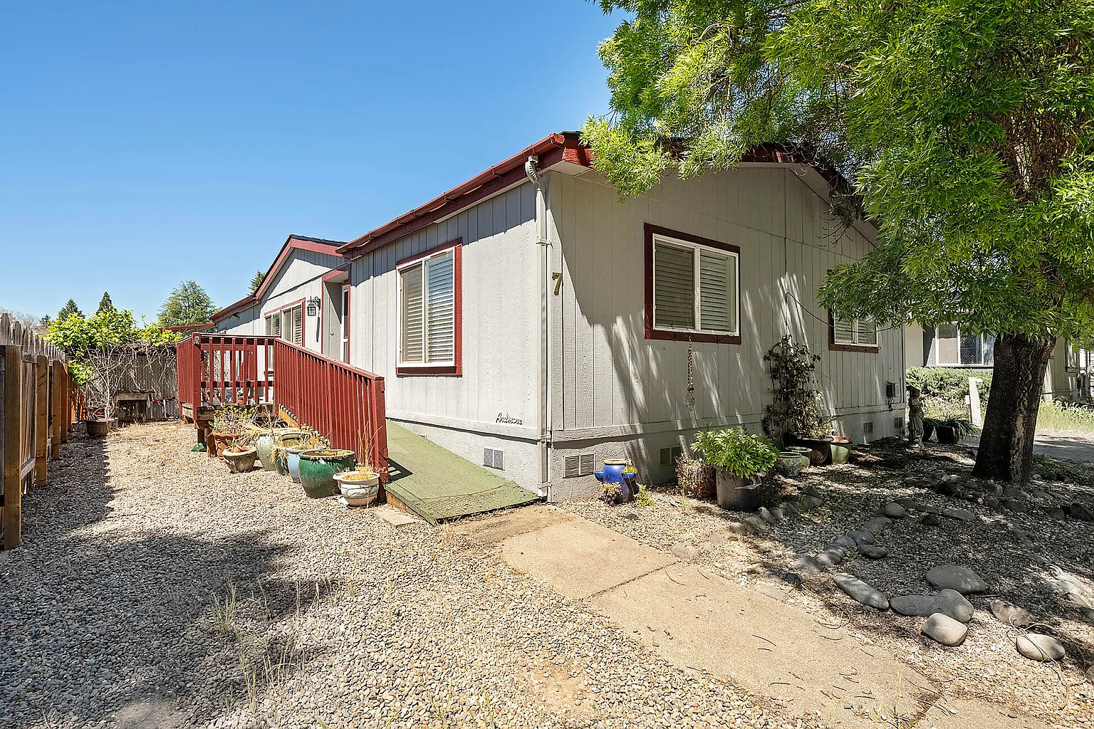 633 E Archwood Dr Unit 7 photo 1