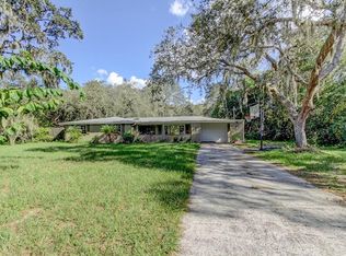 9906 Lakeview Dr, New Port Richey, FL 34654
