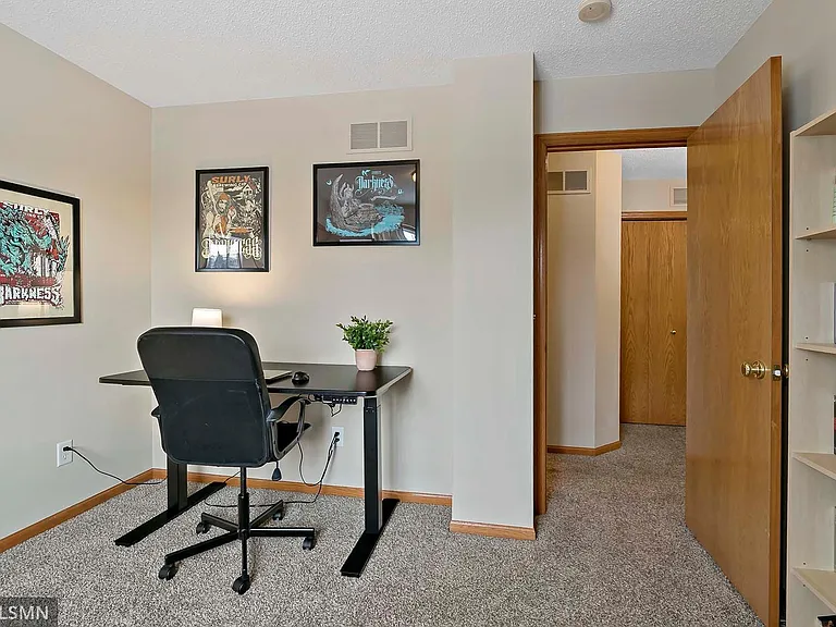 302 Wilderness Dr — Photo 20