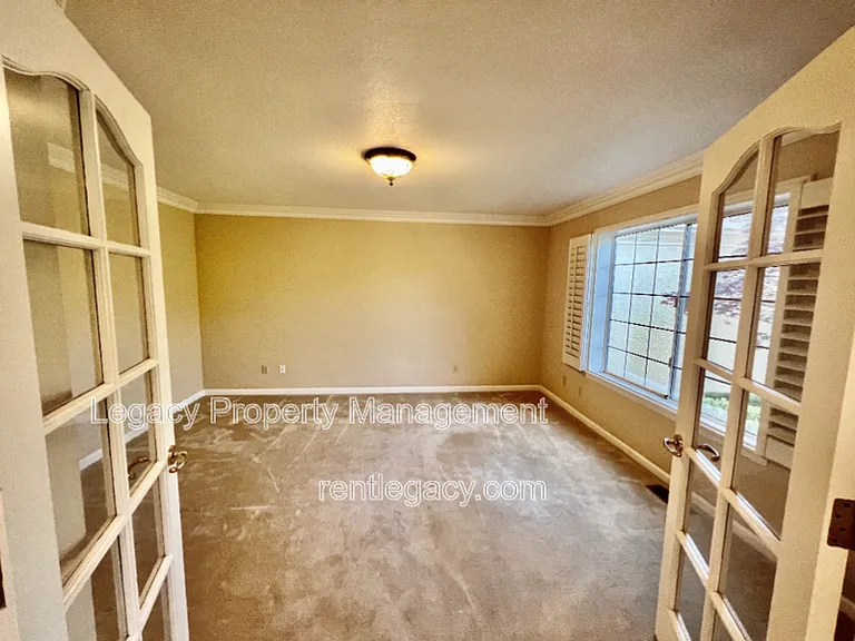 2552 Cotswold Hill Dr — Photo 4