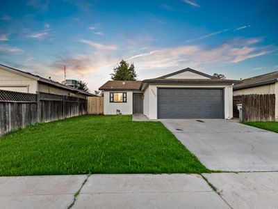 4400 W Cardiff Ave, Fresno, CA, 93722