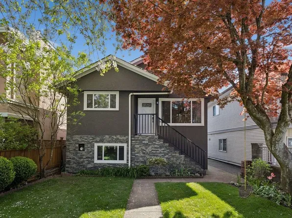 4344 Skeena St, Vancouver, BC V5R 2L7
