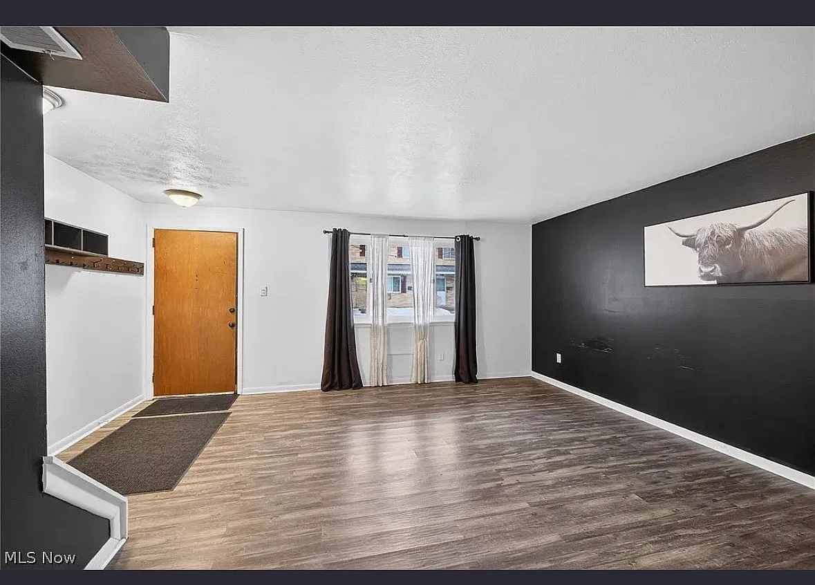 3 bed, 1152 sqft, $1,499 — Photo 4