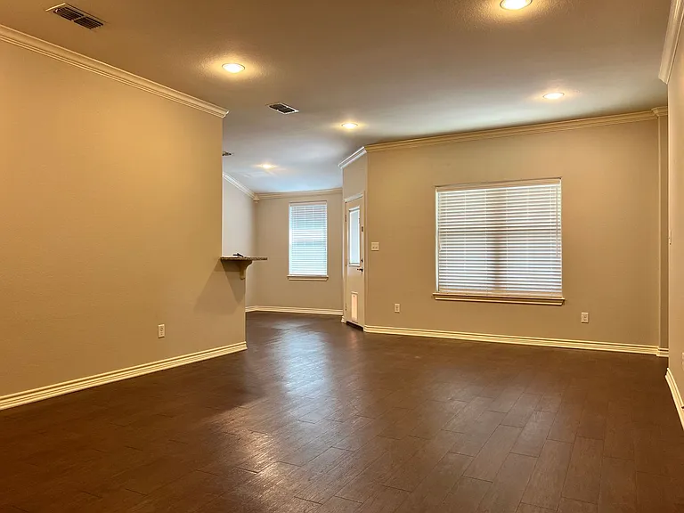 Amberwood Townhomes — Photo 10