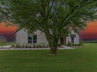 325 Cobb Rd, Leonard, TX 75452