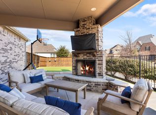 1898 Tumblegrass Rd, Frisco, TX 75033