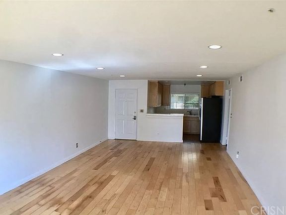 5th image of 11044 Acama St Unit 107