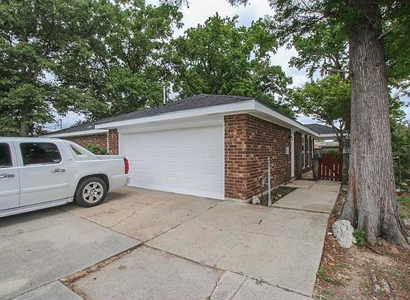 3rd image of 2541 Romig Dr