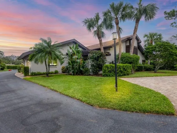 3102 Windrush Bourne #4, Sarasota, FL 34235