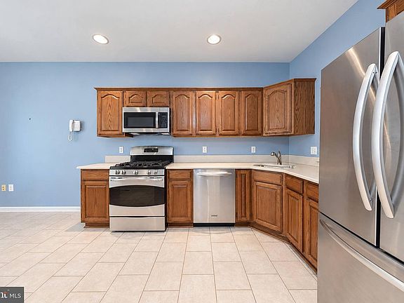 5th image of 8234 Quill Point Dr