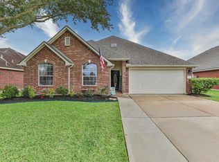 6708 Paigetree Ln, Pearland, TX 77584