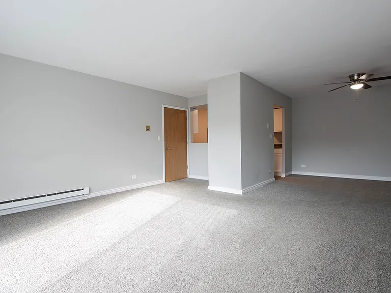 State Street Apartment — Photo 12