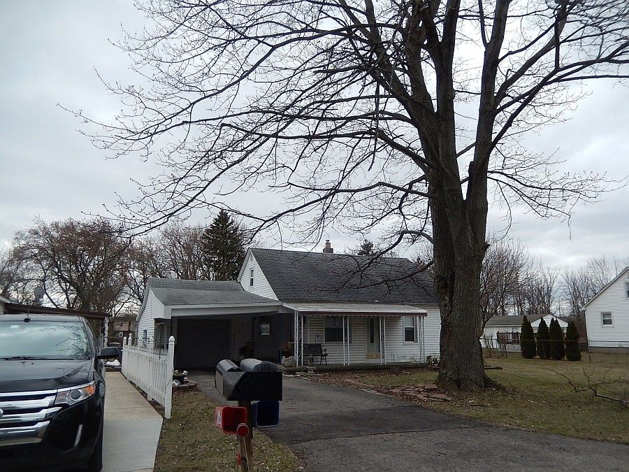 2nd image of 20117 Harmon St