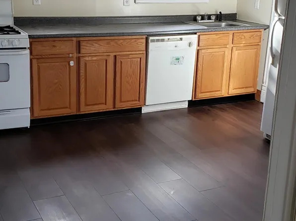 472 East St Floor 2, New Britain, CT 06051